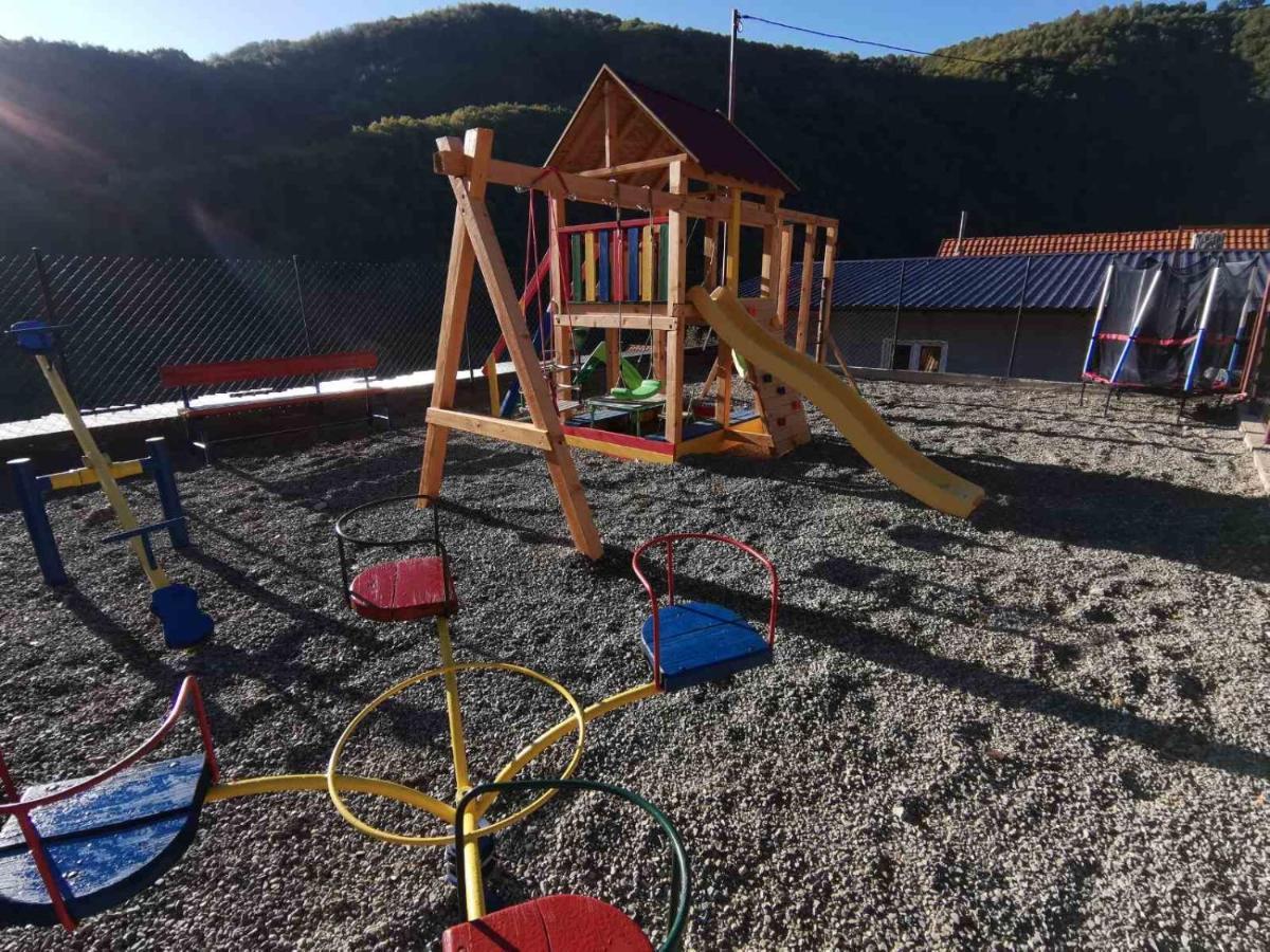 Aphrodite Hills Apartments-Stara Planina Crni Vrh Kültér fotó