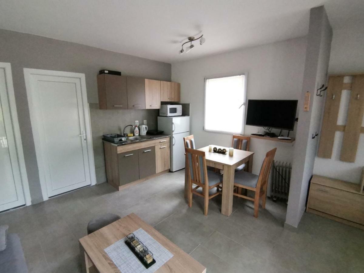 Aphrodite Hills Apartments-Stara Planina Crni Vrh Kültér fotó